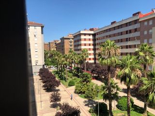 Miete Etagenwohnung in Ruta de la Plata. Piso muy amplio y superluminoso