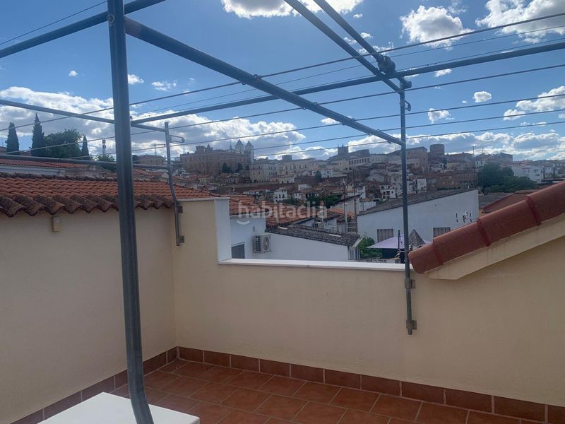 Foto c0be66b0-8ffd-4d23-9ce7-0b9004f20073. Casa amb calefacció aparcament a Casco Antiguo Cáceres