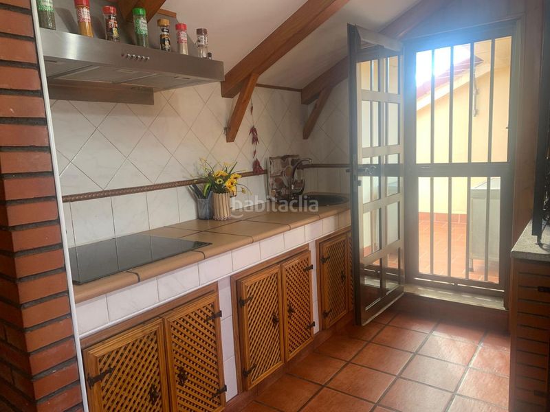 Foto e3daff88-f3b5-4b3f-bba4-32dbd98b8d9b. Casa amb calefacció aparcament a Casco Antiguo Cáceres