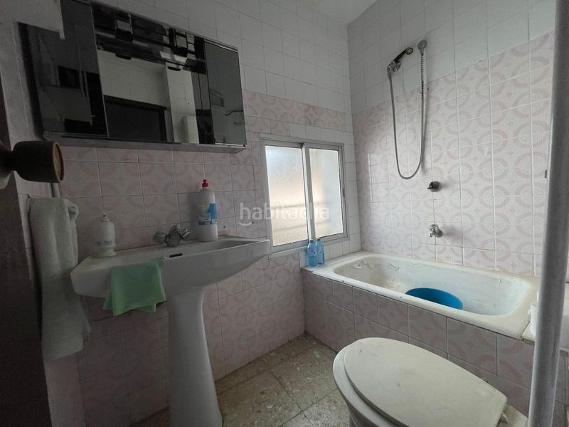 Foto f26d1fde-3cd8-4d59-9ddb-d5dc47ecd5ff. Edificio  en venta en el centro en Montánchez