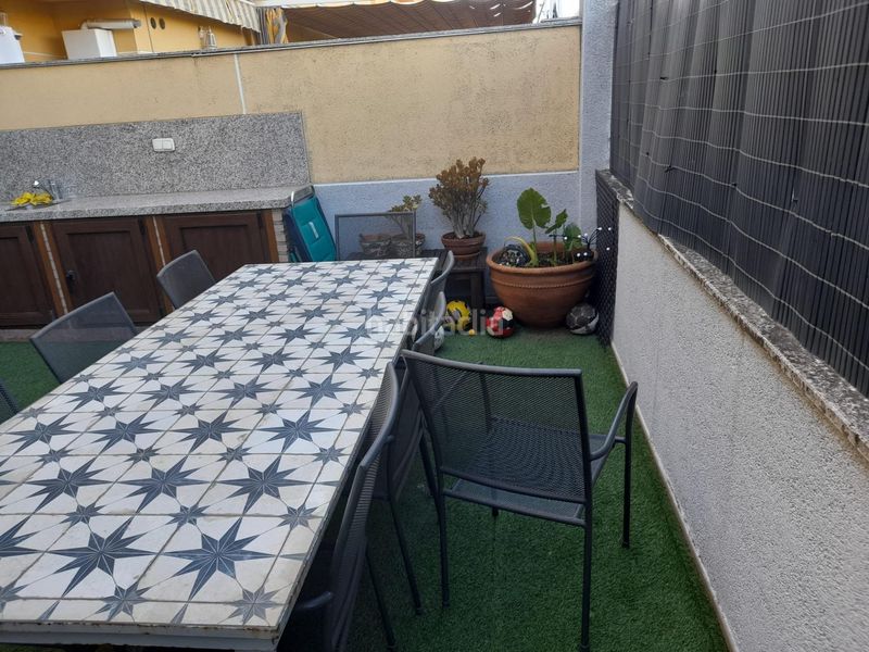 Foto a8ff7427-c3c1-4290-9103-6a25c0070083. Casa adossada amb calefacció aparcament piscina a Cáceres