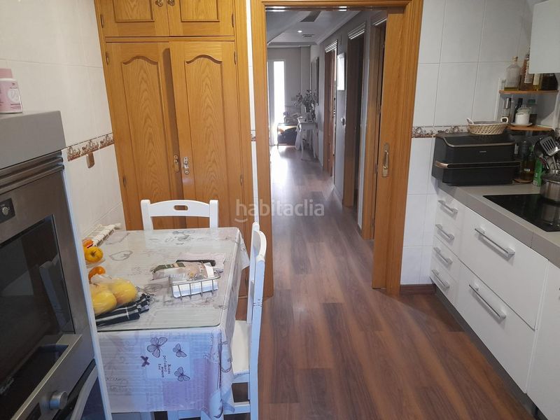 Foto c1618472-a6c8-435f-bd31-ba9f0dbc9fd0. Casa adossada amb calefacció aparcament piscina a Cáceres