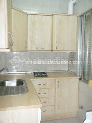 Foto 177e3add-a5c4-4597-b64d-980fe8ee5e5c. Apartament amb calefacció a Casco Antiguo Cáceres