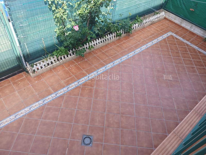 Foto 1d8aa089-043c-4d53-aeb1-a73117e24bf1. Casa adossada amb calefacció aparcament a Campus Universitario Cáceres