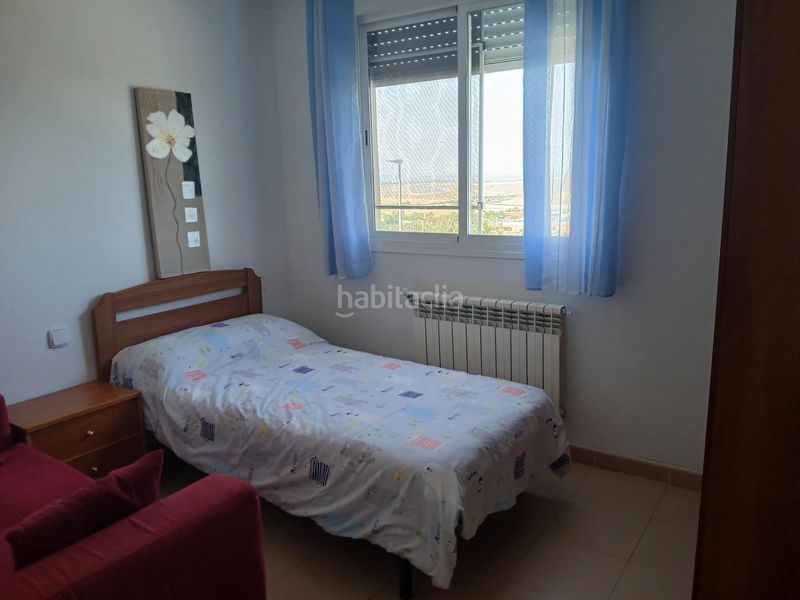 Foto d0ff90d6-a312-45c5-87b8-d255a6e7c86a. Casa adossada amb calefacció aparcament a Campus Universitario Cáceres