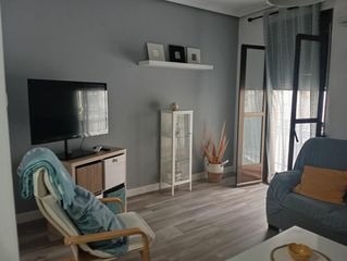 Rent Flat in Casco Antiguo. Piso en el centro