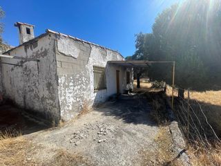 Casa a Estación Arroyo Malpartida. Parcela rustica de 27.884 metros con construcción en estación ar