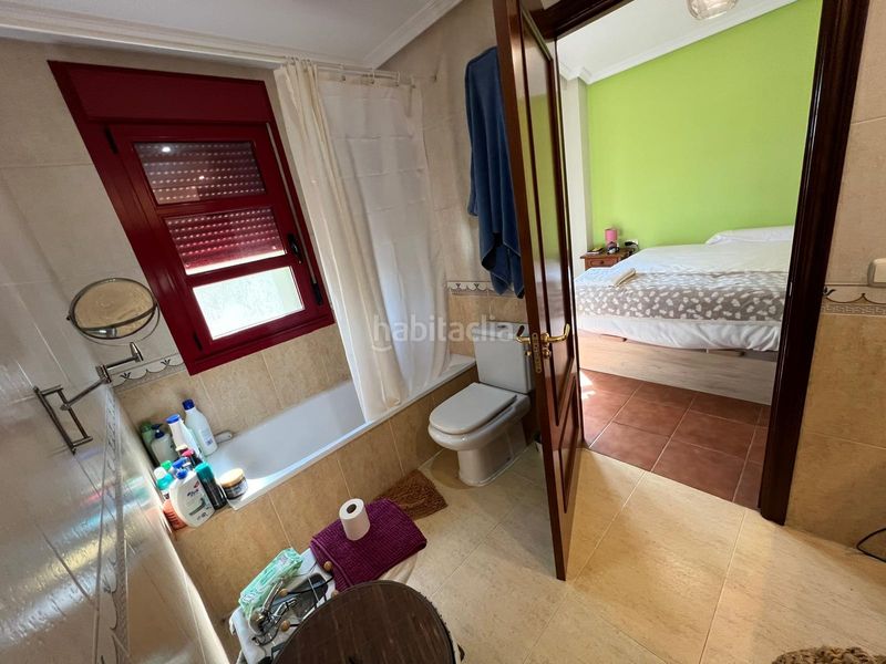 Foto 41dd12f8-8259-48cf-ad9d-a7d6f1738567. Casa adossada amb aparcament a Montesol - Mejostilla Cáceres