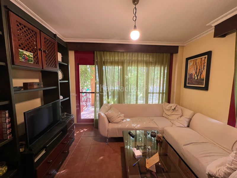 Foto a6f5ba4a-af8f-4899-8d9b-d22593e6848b. Casa adossada amb aparcament a Montesol - Mejostilla Cáceres