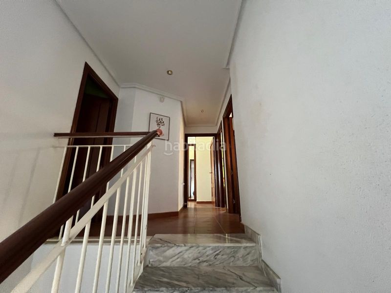 Foto feba9843-f36d-4964-90db-306153864095. Casa adossada amb aparcament a Montesol - Mejostilla Cáceres