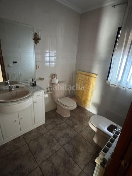 Foto 95168dbc-e61e-4e24-9519-00a3f4ccf5e3. Casa amb calefacció aparcament a Casco Antiguo Cáceres