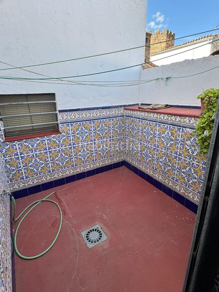 Foto a2066895-788a-43d4-99c4-ea49416c235e. Casa amb calefacció aparcament a Casco Antiguo Cáceres