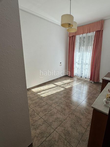 Foto ad19ada0-0887-4cf6-a019-7a547a872f34. Casa amb calefacció aparcament a Casco Antiguo Cáceres
