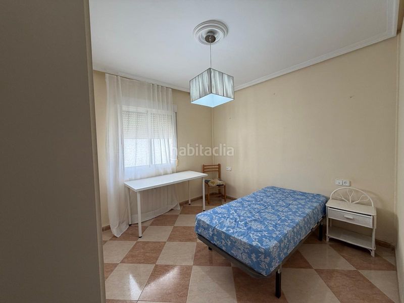 Foto e2240cb8-1145-4ee2-bbb3-153d131d5c4e. Miete etagenwohnung mit heizung in Centro Cáceres