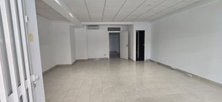 Miete Büro in Ruta de la Plata. Gran local en alquiler