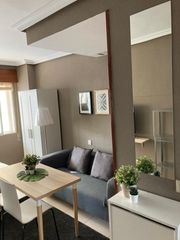 Apartamento en Casco Antiguo. Se vende apartamento amueblado en la plaza de italia