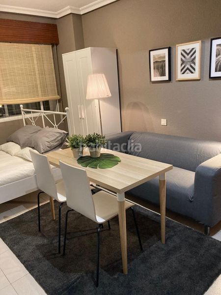 Foto d78dbc01-59b3-4ef5-b9cb-b7326f9c93ae. Apartament a Casco Antiguo Cáceres