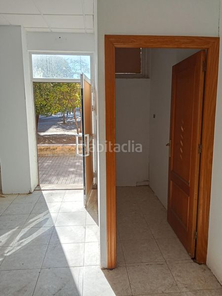 Foto d549810b-02d5-4430-8f02-90615b6c5807. Alquiler local comercial local en moctezuma en Centro Cáceres