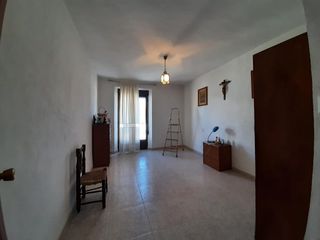 Maison à Malpartida de Cáceres. Casa con terraza en malpartida de cáceres