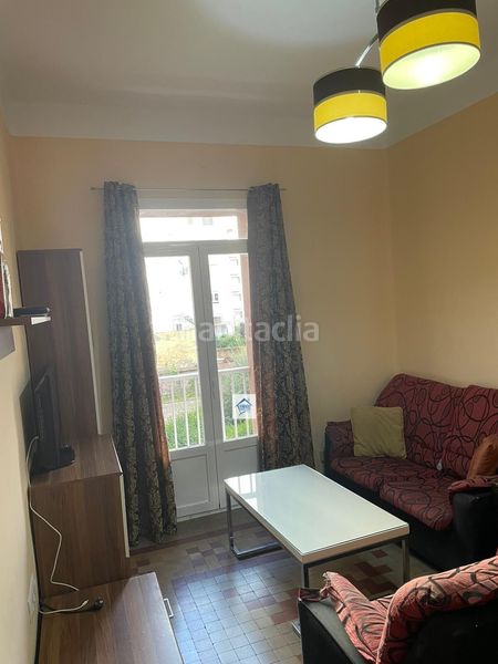 Foto 5367f7ab-3ad4-4ff7-845d-03b9bfdb83d0. Alquiler piso se alquila piso en canovas 1 habitación estudiantes en Cáceres