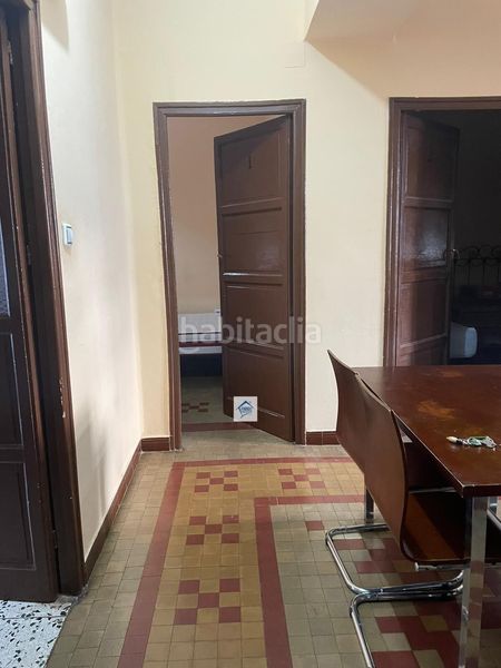 Foto d8cc1d67-6f10-412f-afac-fb7b65c15805. Alquiler piso se alquila piso en canovas 1 habitación estudiantes en Cáceres