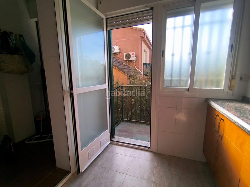 Foto 7fe61878-a4cc-4c36-8a0c-843d1ed58e80. Casa adossada amb calefacció aparcament a Montesol - Mejostilla Cáceres