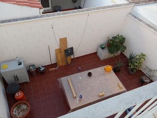 Reihenhaus in Casar de Cáceres. Casa adosada con patio en el casar de cáceres