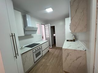 Location Appartement à Centro. Piso recién reformado con garaje en el centro de cáceres