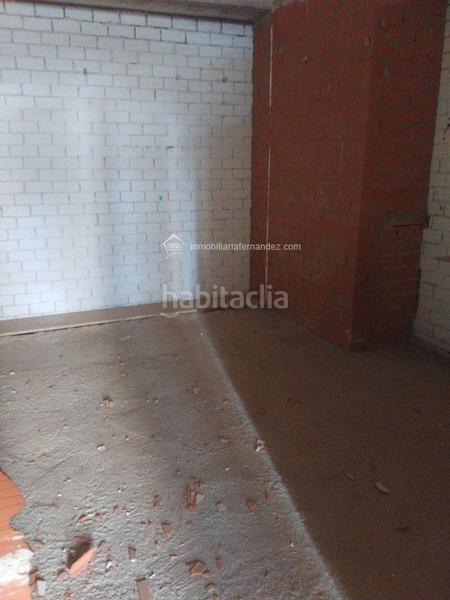 Foto bf0a46fc-e4b5-47ec-be7b-32f82f049334. Alquiler local comercial en Centro Cáceres