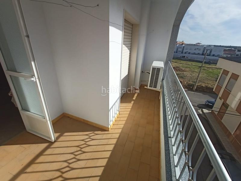 Foto 1d0c1469-5b80-4ae9-a024-4660d6909470. Maison jumelée avec chauffage parking dans Arroyo de la Luz