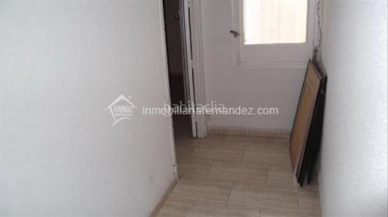 Foto af89bfd5-74d1-40c4-b464-fa9968058e12. Location bureau dans Centro Cáceres