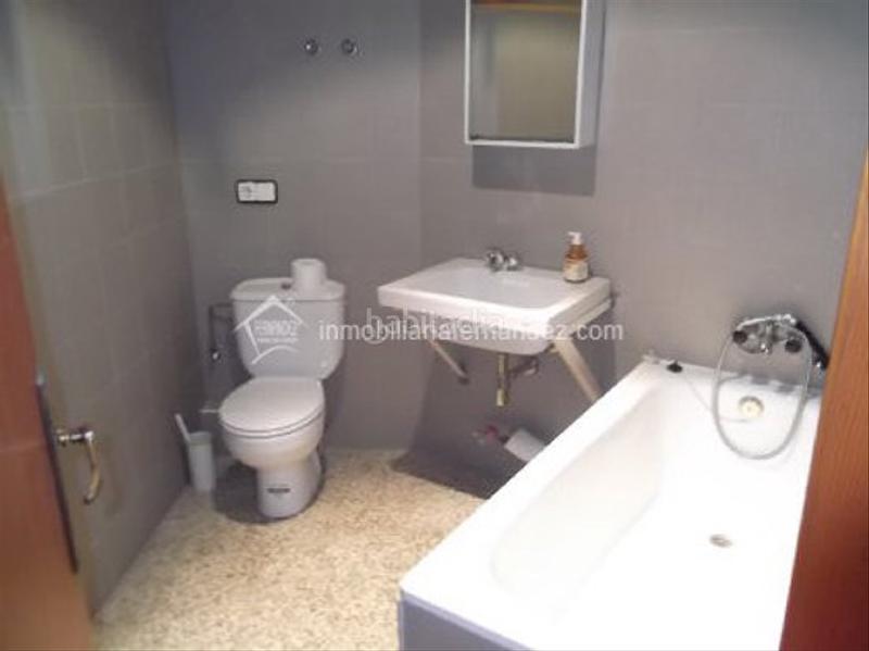 Foto 83eee2be-1796-4e4e-afd0-9bb561ce03e8. Miete büro in Centro Cáceres