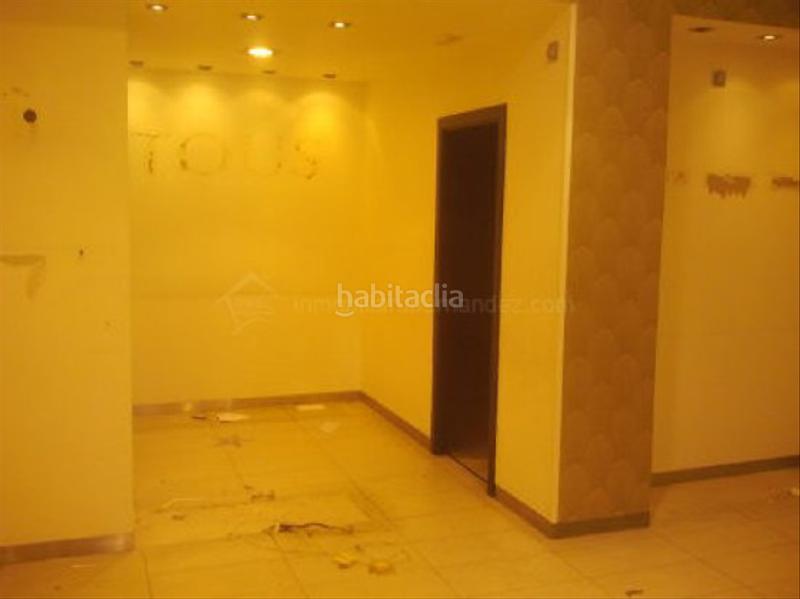 Foto 18f1c07d-5cfd-4359-be5a-fce9b7e61c75. Alquiler local comercial  en Ruta de la Plata Cáceres