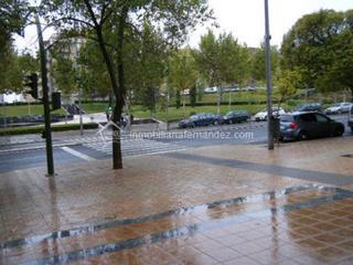 Lloguer Local Comercial a Centro