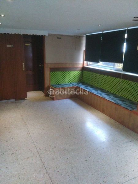 Foto 0f1aaad9-f477-485d-be50-52813390a219. Local comercial a Centro Cáceres