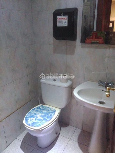Foto 5c81a997-255c-465c-8588-9369dff9d9d8. Local comercial a Centro Cáceres