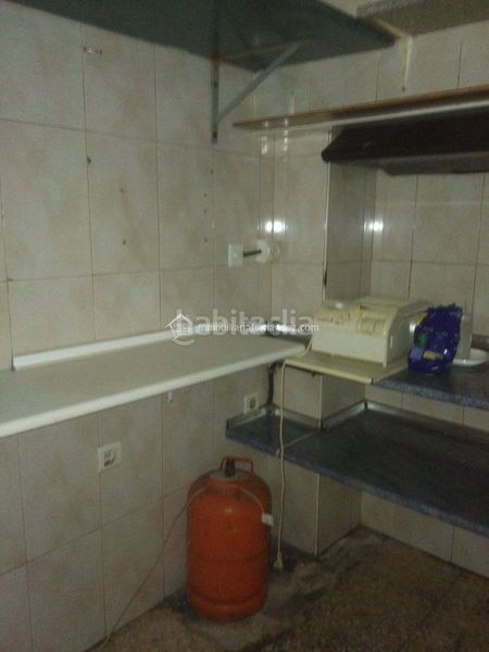 Foto a57f8a32-84b4-4b41-9874-00fcb4e80ed7. Local comercial a Centro Cáceres