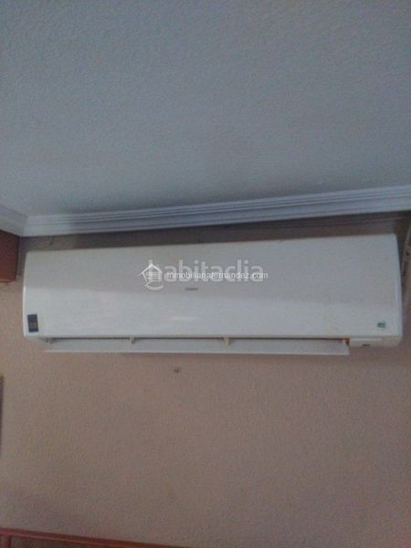 Foto b5586c2b-bcbc-4ef0-88d5-c2a2133a5d39. Local comercial a Centro Cáceres