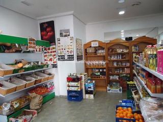 Local commercial à Centro. Local junto a gómez becerra y cánovas