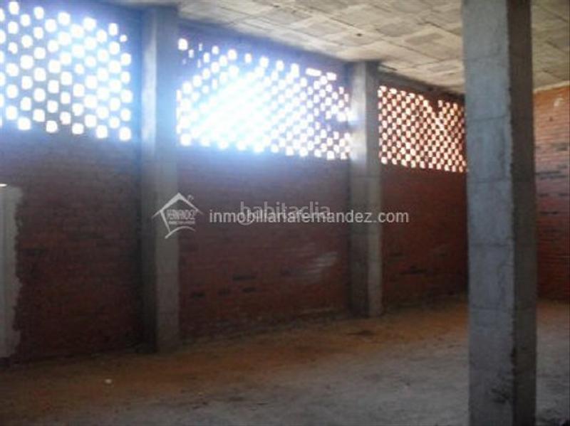 Foto ab3dc249-e790-4161-a880-cdb6630144e4. Alquiler local comercial en Montesol - Mejostilla Cáceres