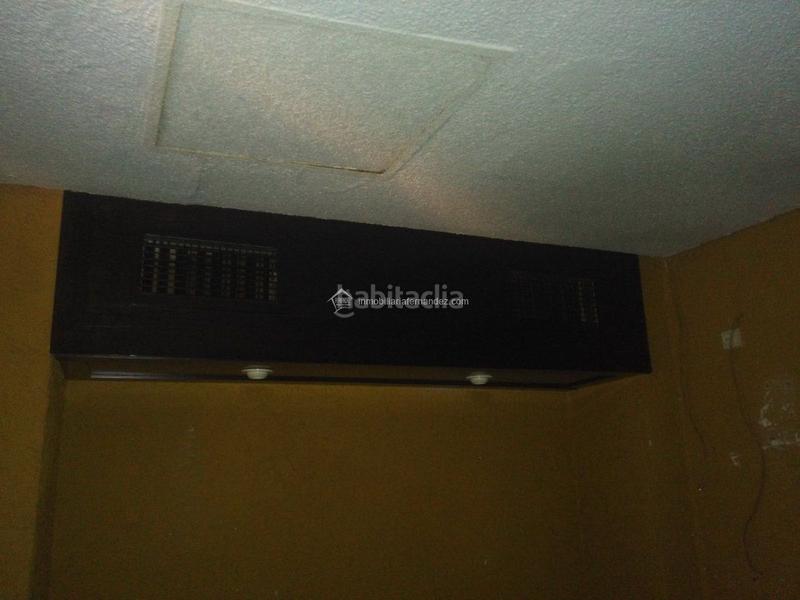 Foto 93a58a5f-0483-4604-a45b-58d455f58ff7. Alquiler local comercial local en pleno Centro !!! en Cáceres