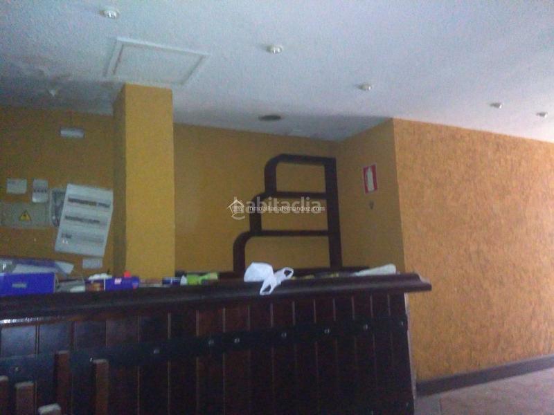 Foto d39d2664-43d1-415e-bfb1-4e44579bf196. Alquiler local comercial local en pleno Centro !!! en Cáceres