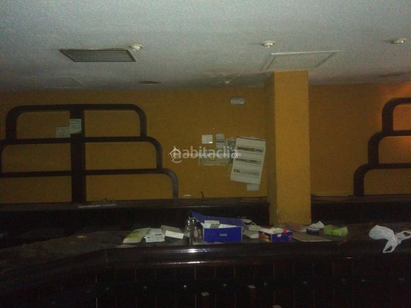 Foto d84345ce-242e-402e-a7b2-f714fd10207a. Alquiler local comercial local en pleno Centro !!! en Cáceres