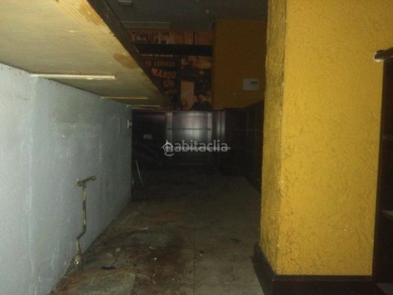Foto 67f79389-5a63-4b24-b0a2-87602077dbdc. Lloguer local comercial a Centro Cáceres