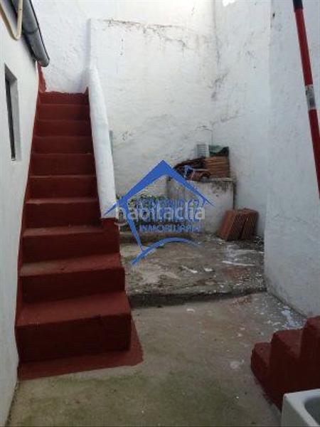 Foto 4ad28c3e-3c04-40d2-b941-2ba07d15c2ac. Casa  de esquina entre parte antigua y san blas !! en Cáceres