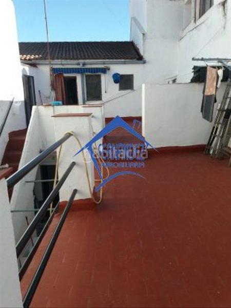 Foto befee13a-c632-4c3c-890d-8e3cfff0e601. Casa  de esquina entre parte antigua y san blas !! en Cáceres