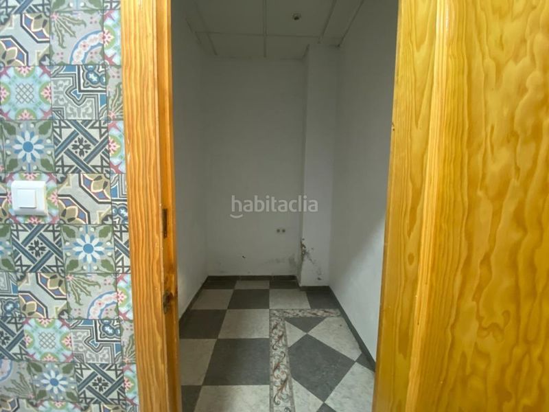 Foto f4a49cee-d3d1-4d4a-bc68-77994247e204. Local comercial a Centro Cáceres