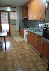 Haus in Cervià de les Garrigues. Casa con 4 habitaciones con calefacción