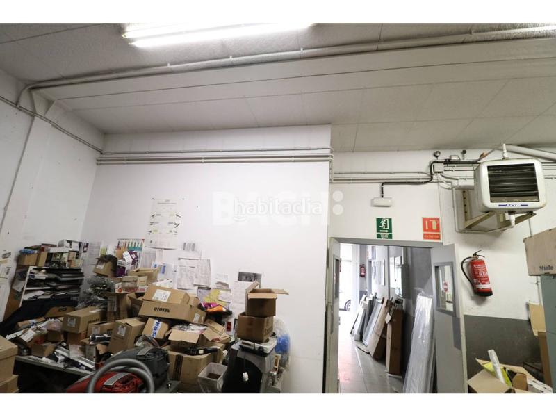 Foto 2acd04f6-eaa3-4489-bfa4-6bc3b82db421. Geschäftsraum in roda 25 in Nord Vic