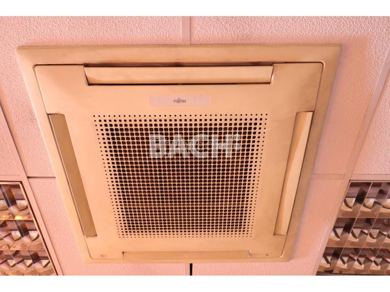 Foto 10318c9c-87d0-4e85-89fd-e000d41d1b5c. Alquiler local comercial local en alquiler en casco antiguo en Vic